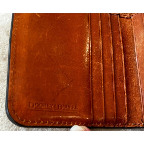 Dooney & Bourke Denison Flap Wallet Red Leather Old Money Quiet Luxury Small - Picture 8 of 9